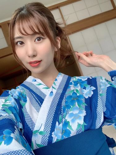 山岸逢花