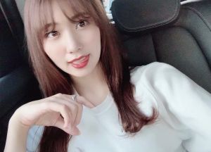 山岸逢花