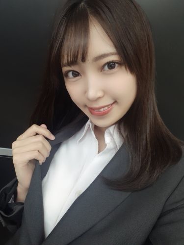 加賀美さら(Sara Kagami )