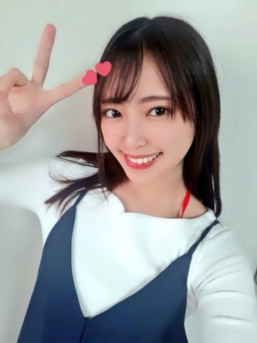 加賀美さら(Sara Kagami )