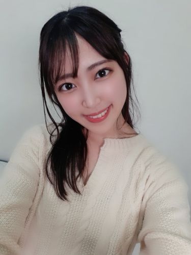 加賀美さら(Sara Kagami )