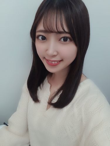 加賀美さら(Sara Kagami )