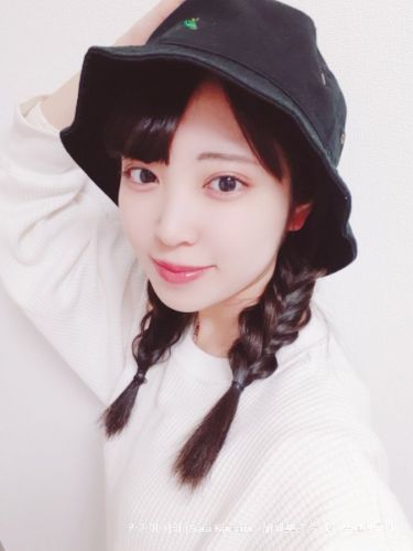 加賀美さら(Sara Kagami )