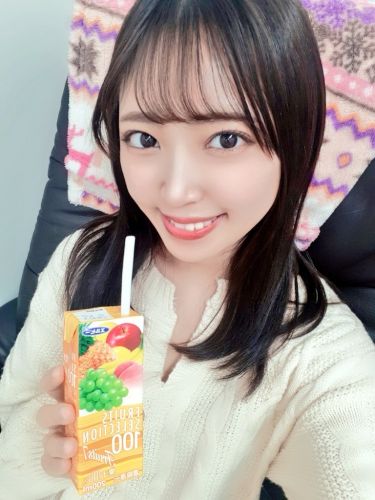 加賀美さら(Sara Kagami )