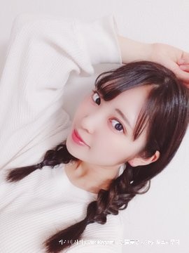 加賀美さら(Sara Kagami )