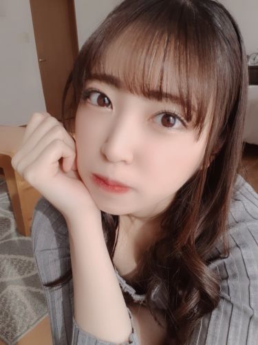 加賀美さら(Sara Kagami )