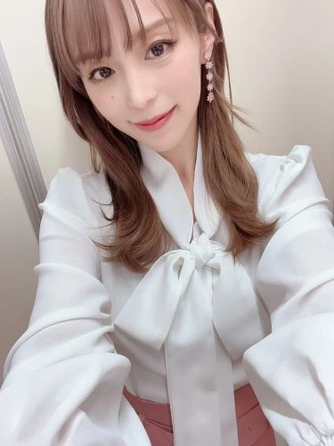 平野绫