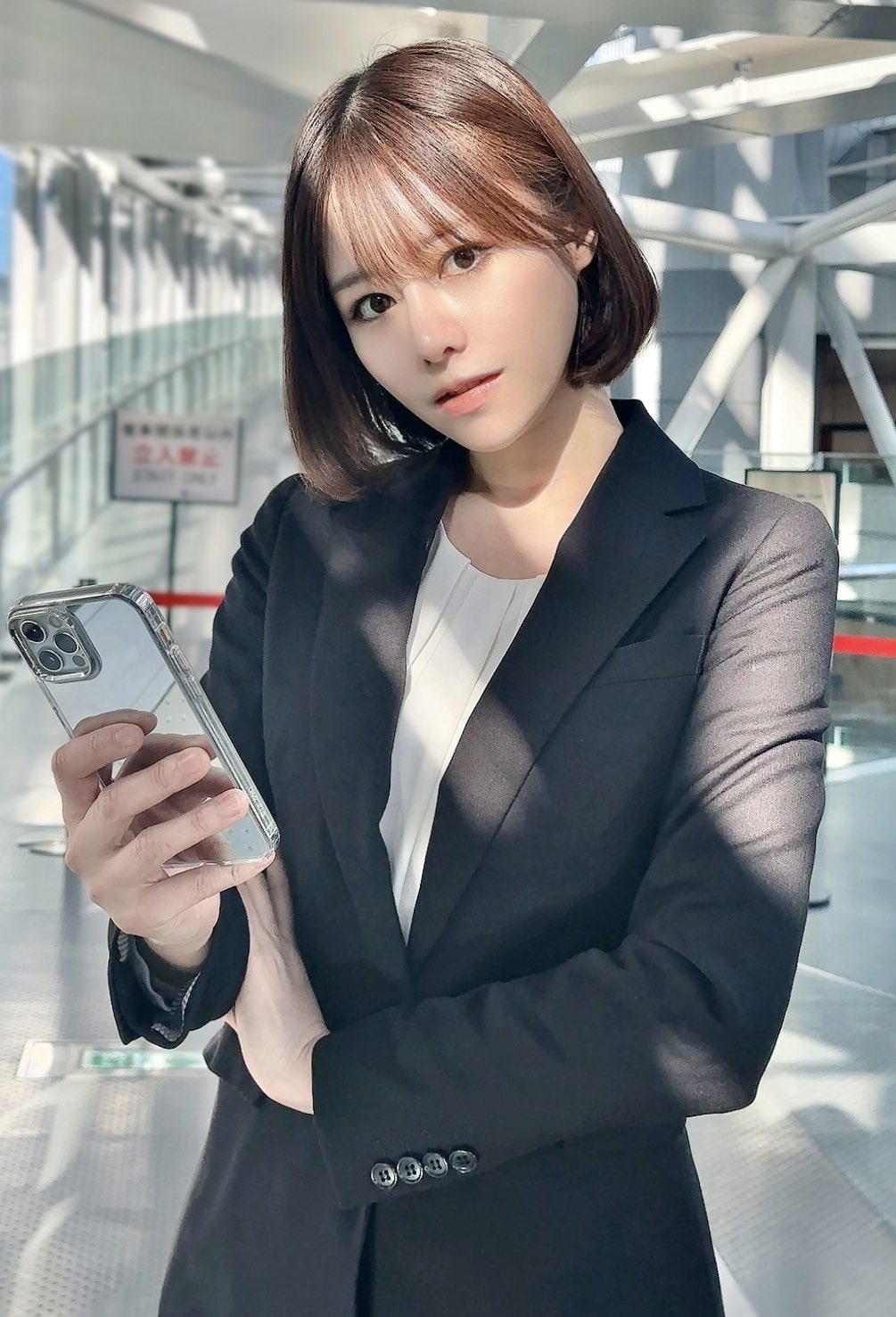 瑠川リナ
