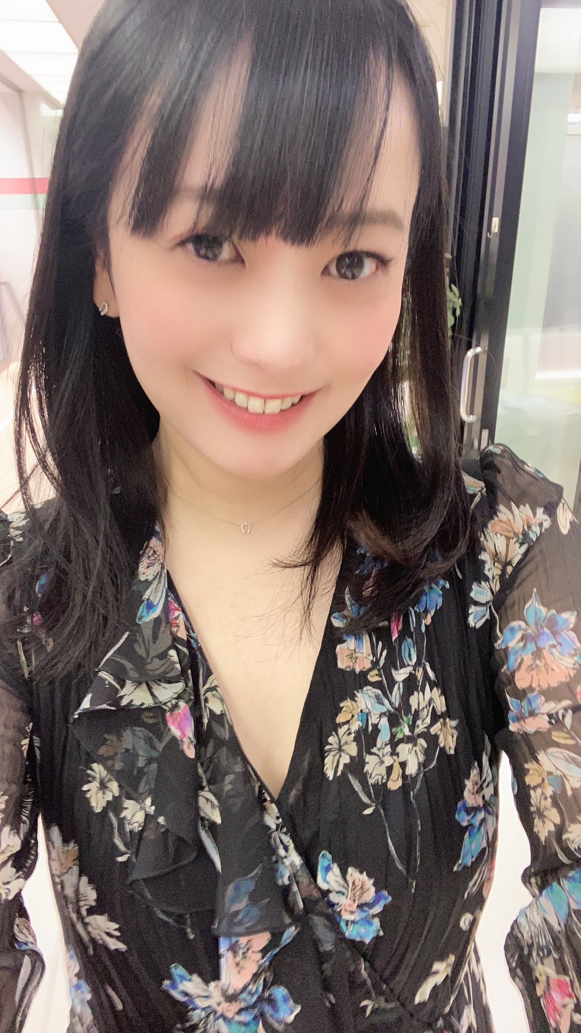 脊山麻理子