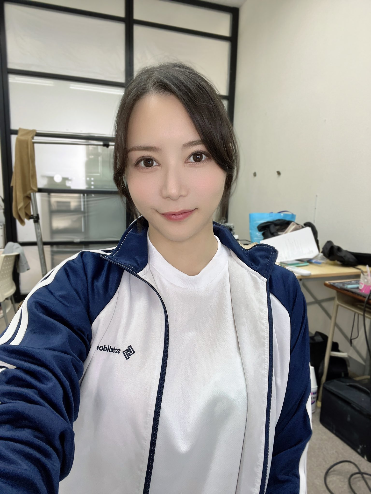 白峰ミウ
