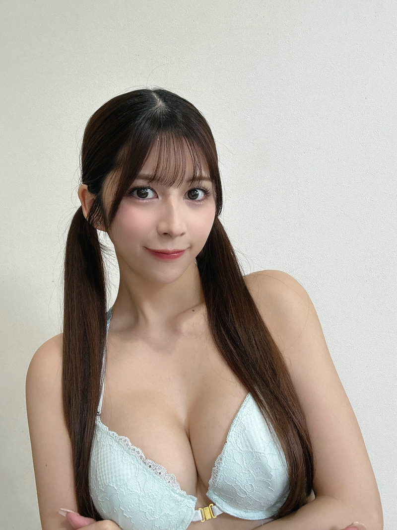 七ツ森りり