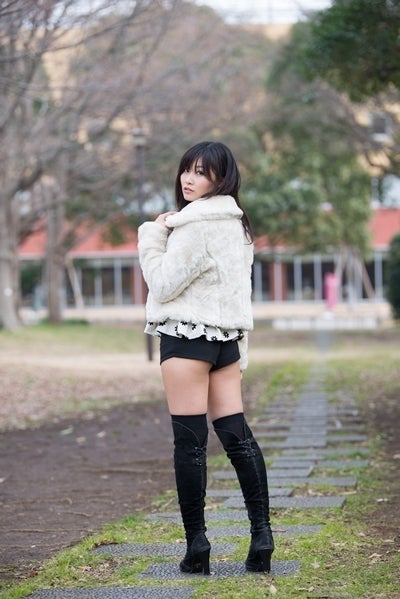 殊野真緒