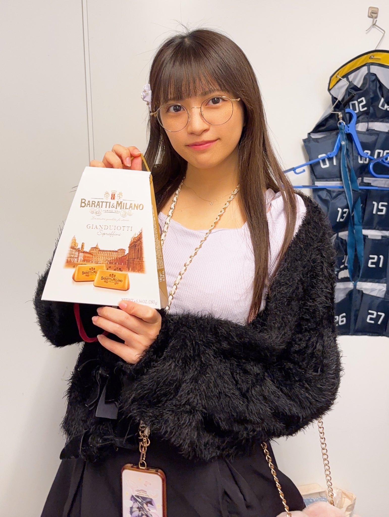 根尾あかり