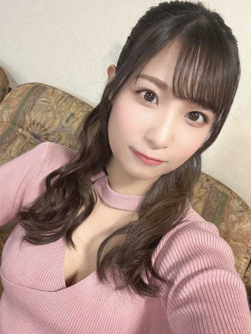栄川乃亜