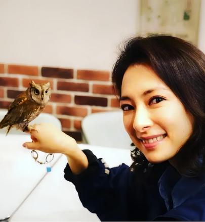 梅宫万纱子个人照