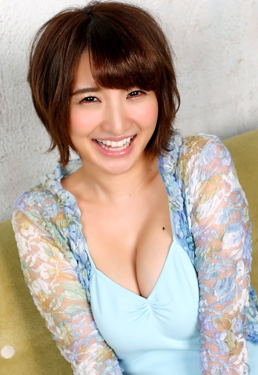 尾崎ナナ(NanaOzaki)
