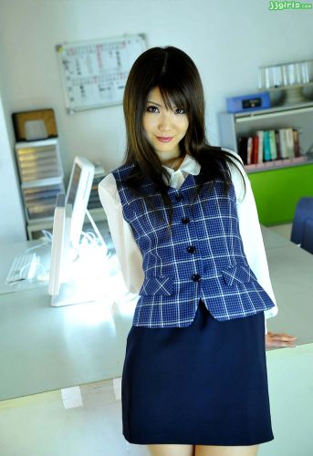 山崎真衣子