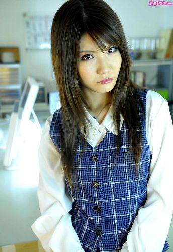 山崎真衣子