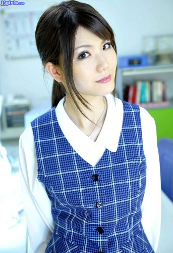 山崎真衣子