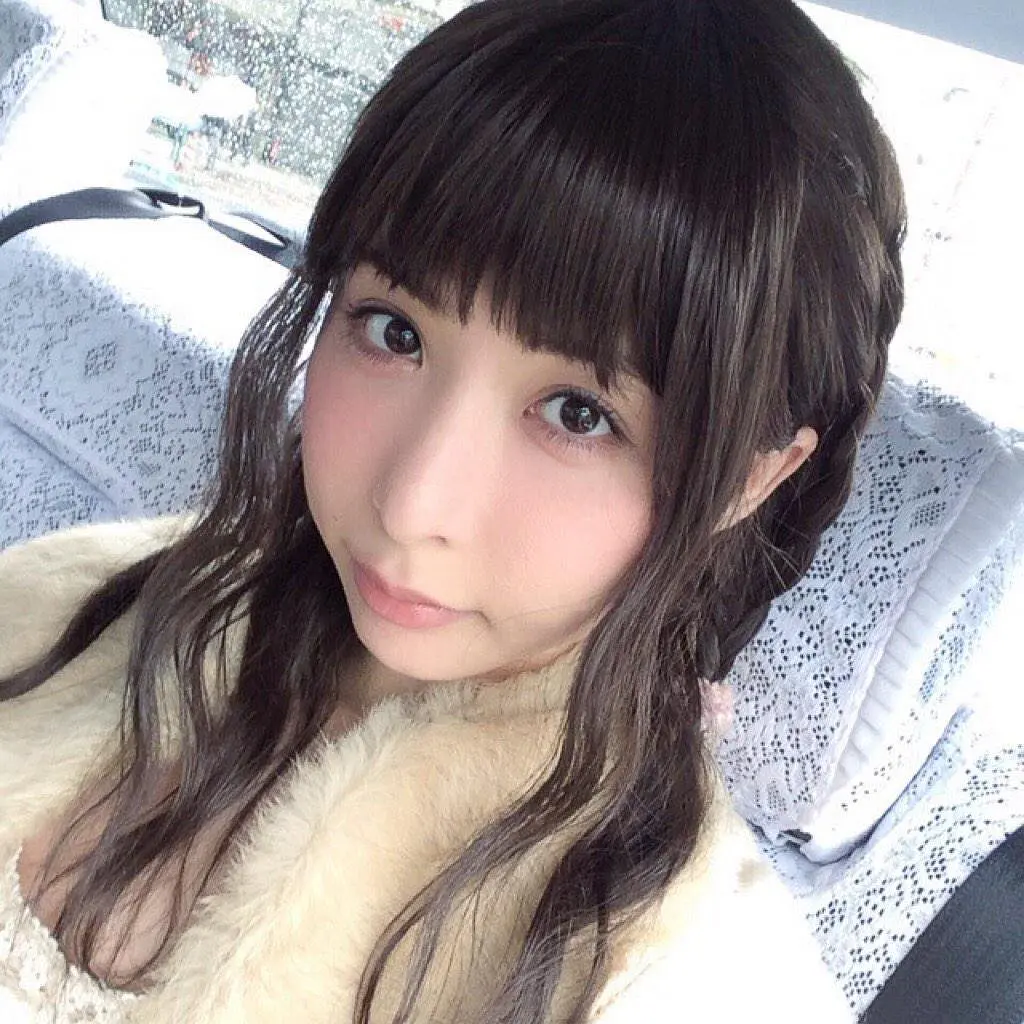 大沢佑香