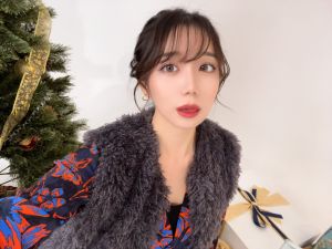 秋本铃果（秋本鈴果）
