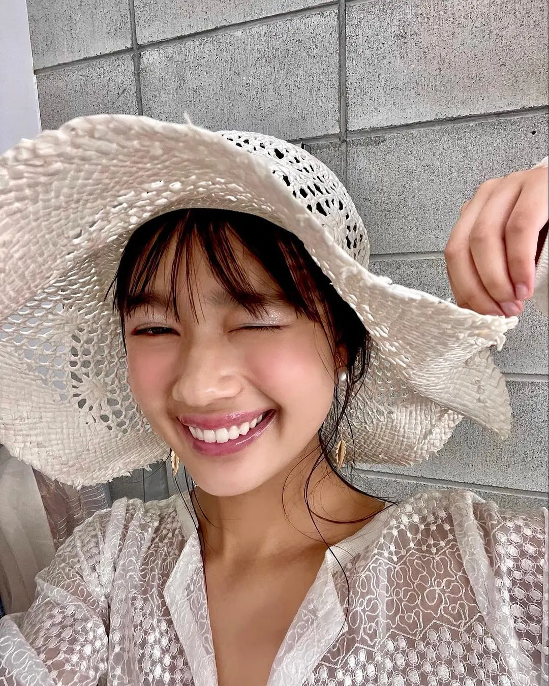 新井舞良（Arai Myra）