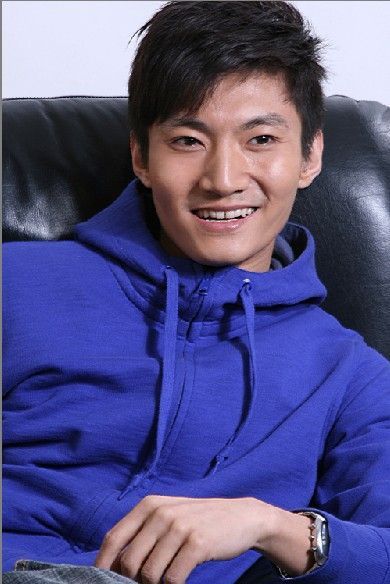 贾延龙