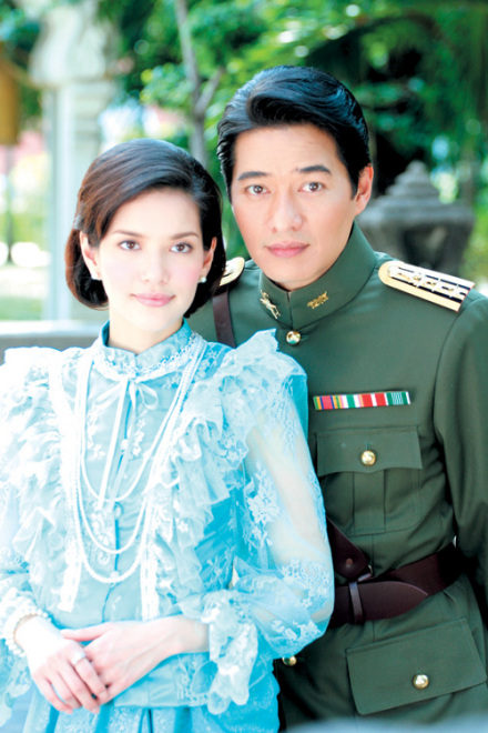 Kong因花环夫人特博一角被中国观众熟知