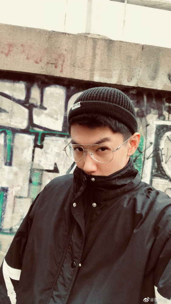 李昕哲写真