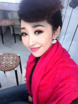 王芳