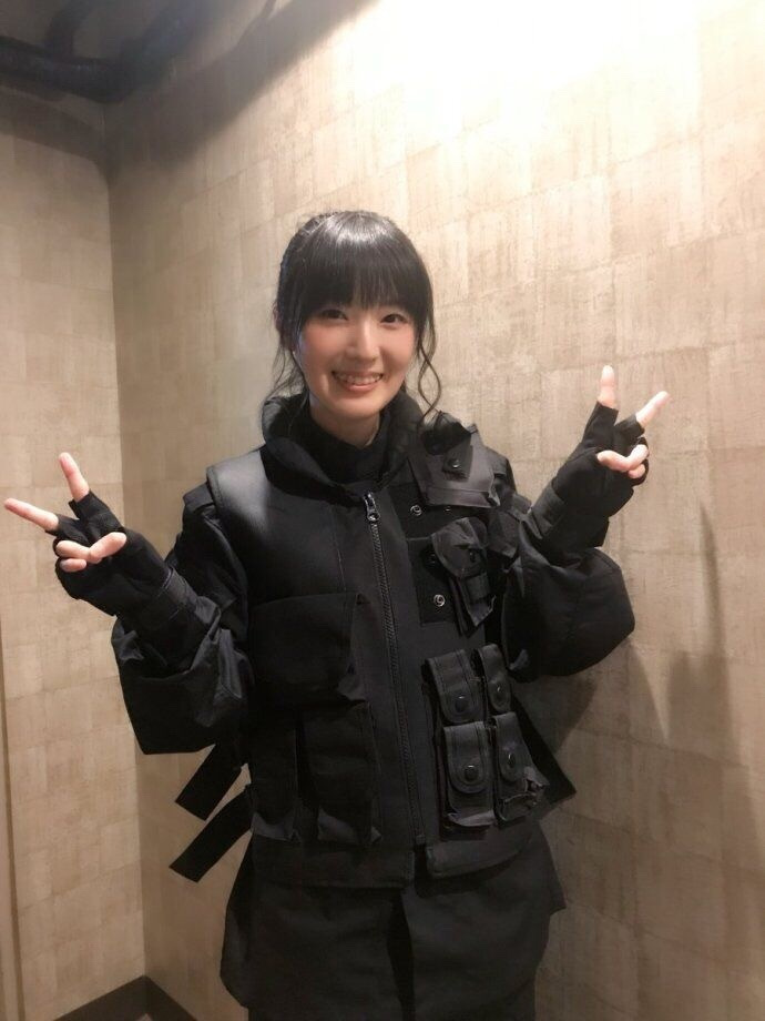石川由依个人图
