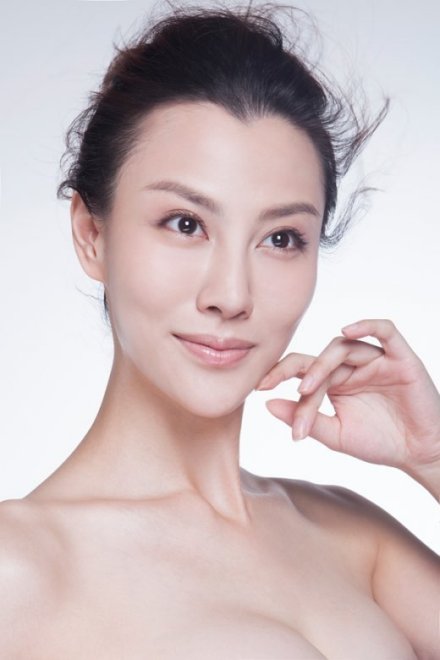 美丽的江易珈