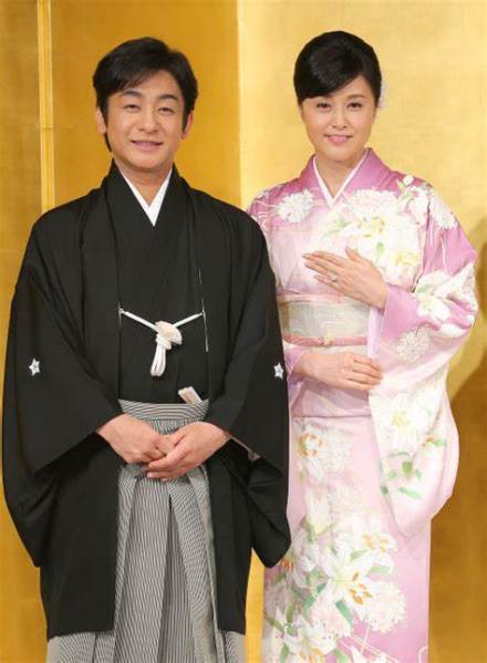 片冈爱之助与藤原纪香