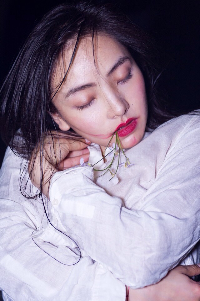 　　照片