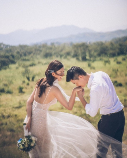 余香凝的婚纱照 