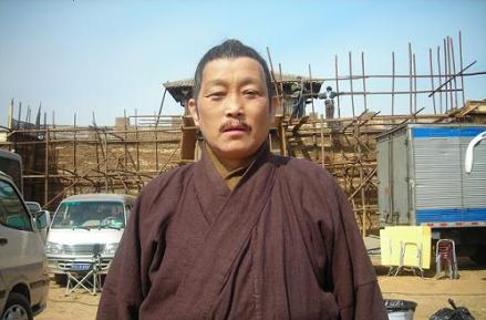 谭维亚