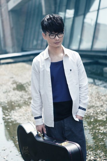 权振东