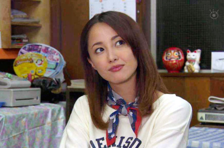 《FIRST CLASS》饰演吉成千奈美