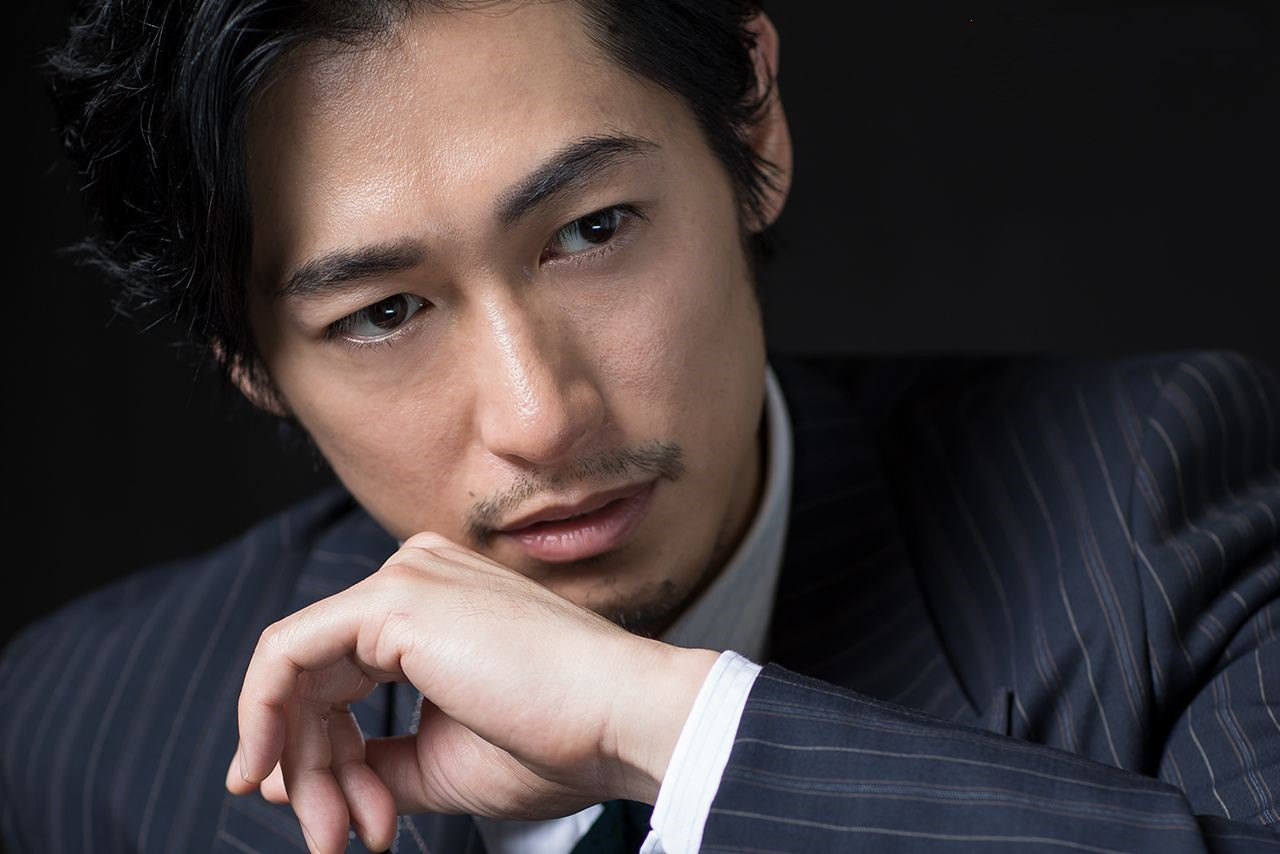 藤冈靛