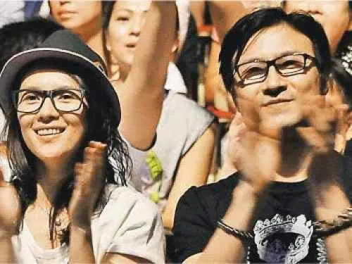 二人一同出现在香港陈奕迅红磡演唱会 