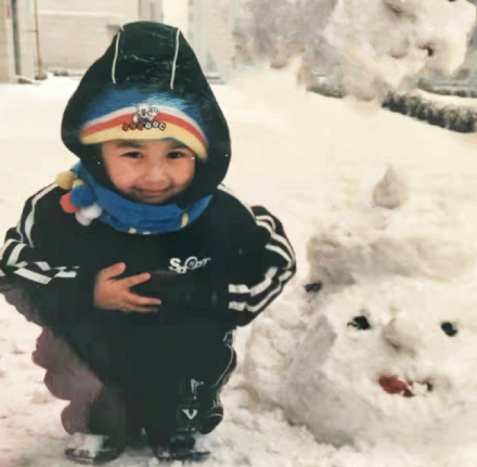 童年时赵小童和他的雪人