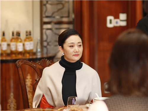 《欢乐颂2》饰小包总的妈妈