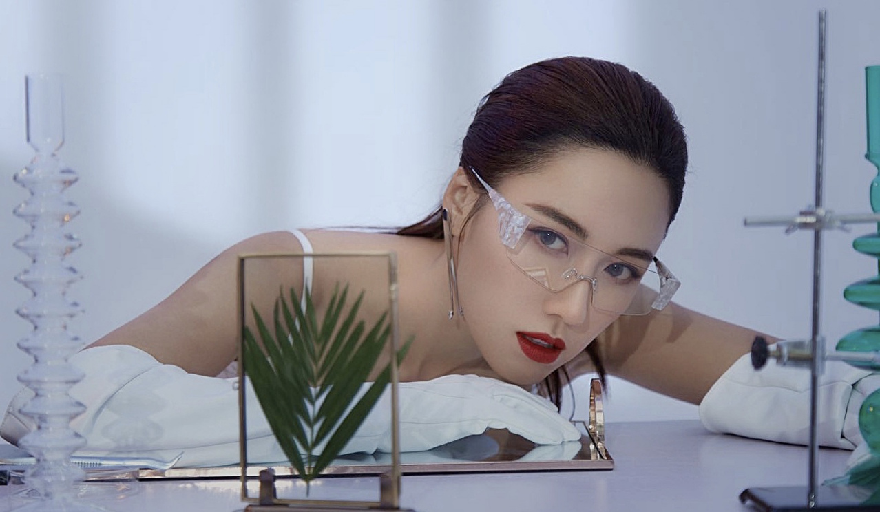 李施嬅