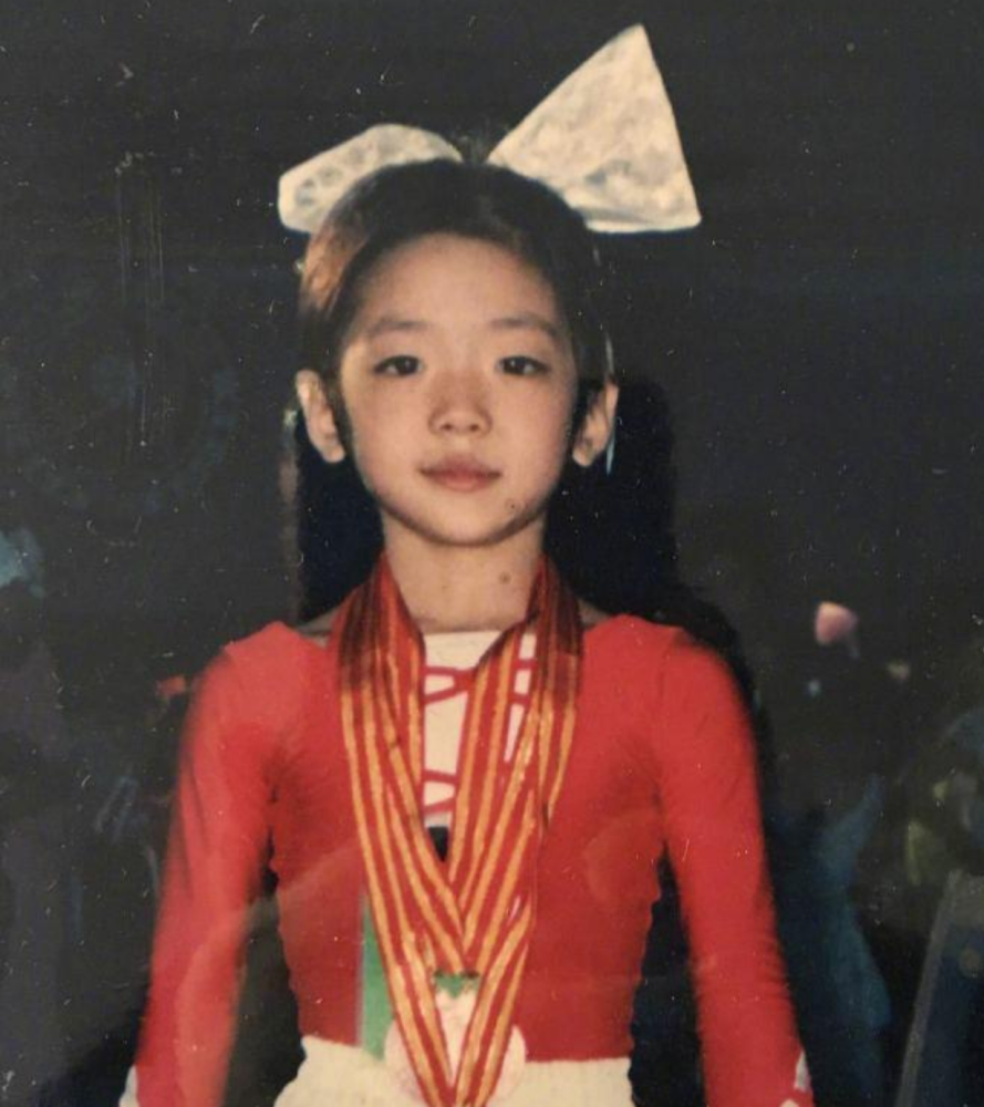 杨云童年照片