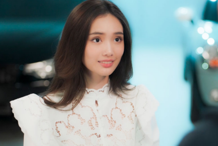 恶魔姐姐，皮查雅·瓦塔那蒙迪里饰演Irin