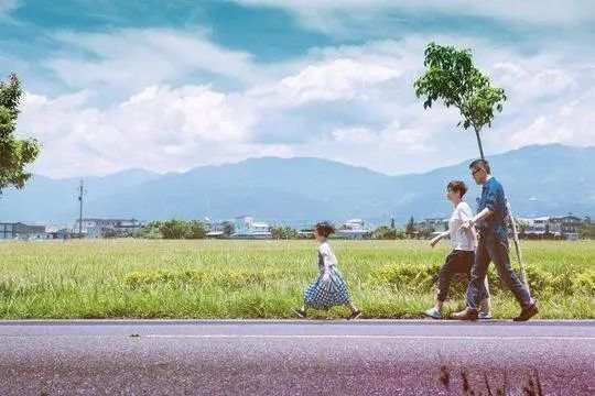 罗大佑一家三口
