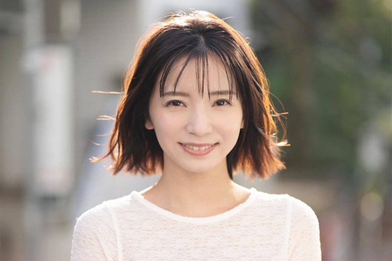 入来茉里