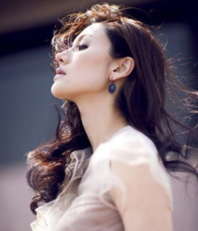 李嘉欣