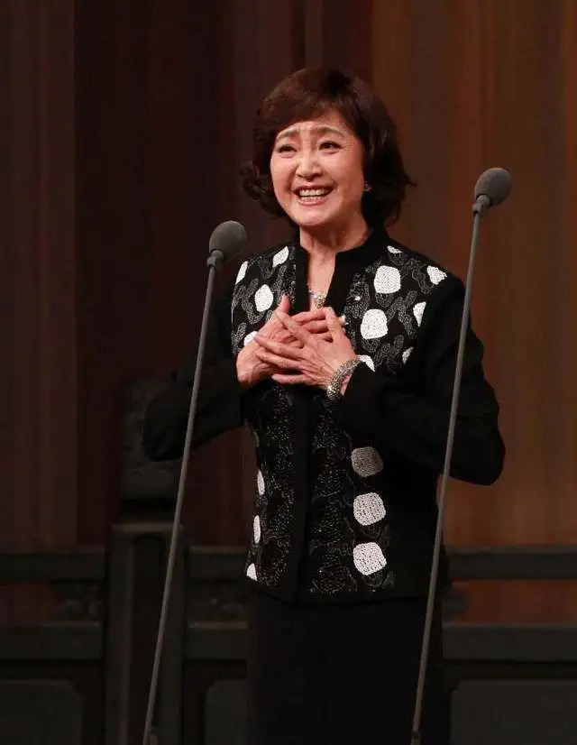 出席国家京剧院庆祖国65周年晚会