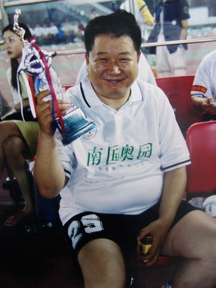 牛振华